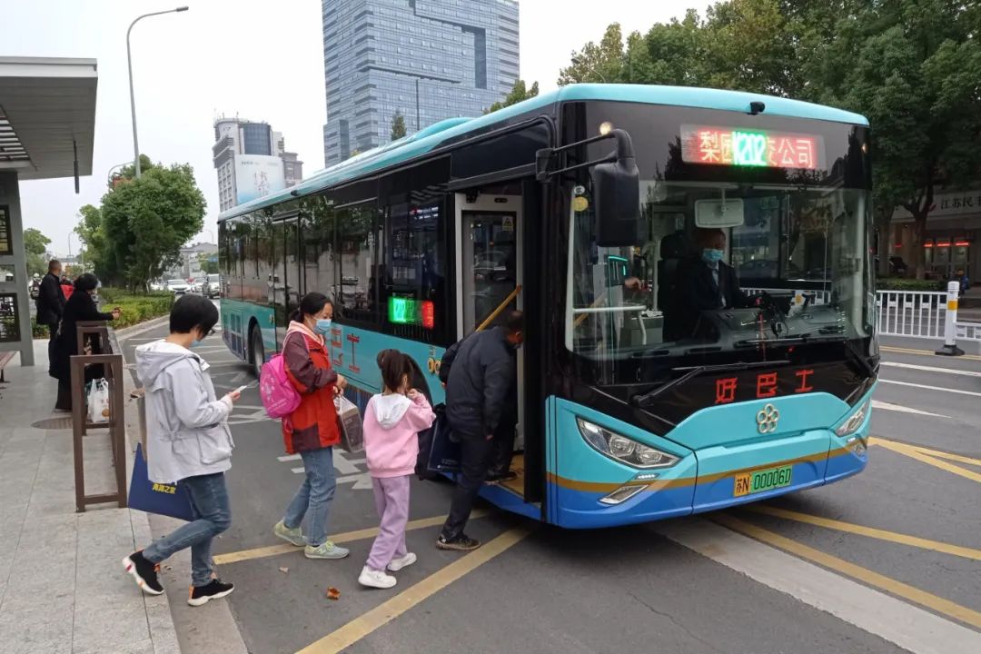 e4339775eb8845940c755fe14a8f9582 e4339775eb8845940c755fe14a8f9582