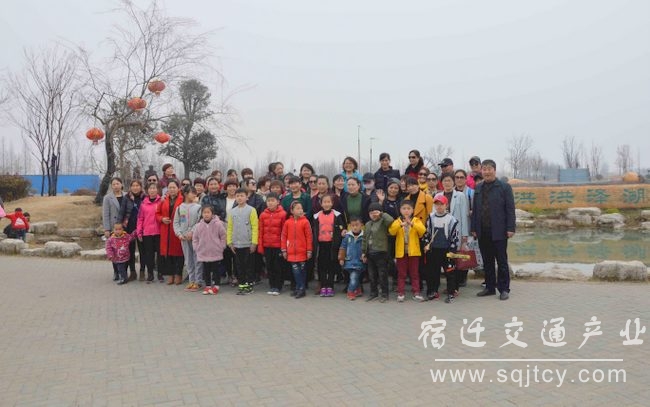 a79da5a8ee93447acd3319b071f83522 春游A-001.jpg